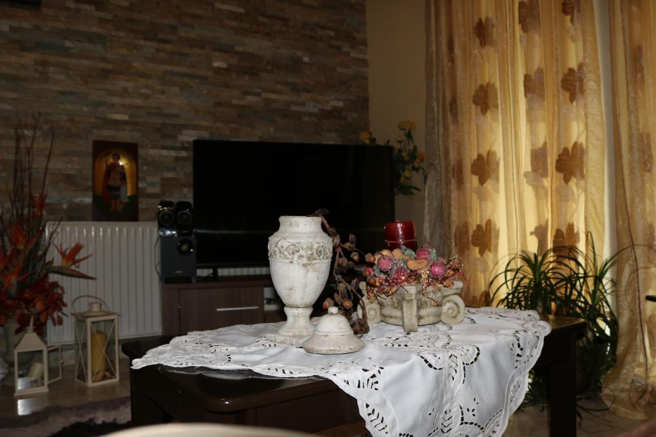 Georgiou Villa In Action Pelendri Exterior photo